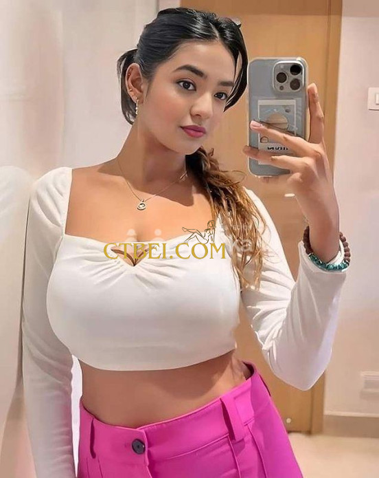 Call Girls Near DoubleTree by Hilton Gurugram Escorts ServiCe In